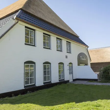 Holiday home In Tasteful In On The Wadden Island Of Texel *